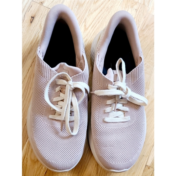 Kizik Athens Sneaker (Unisex) -Fawn Crème W8.5 M7 Comfort Travel Hands Free - Picture 5 of 13